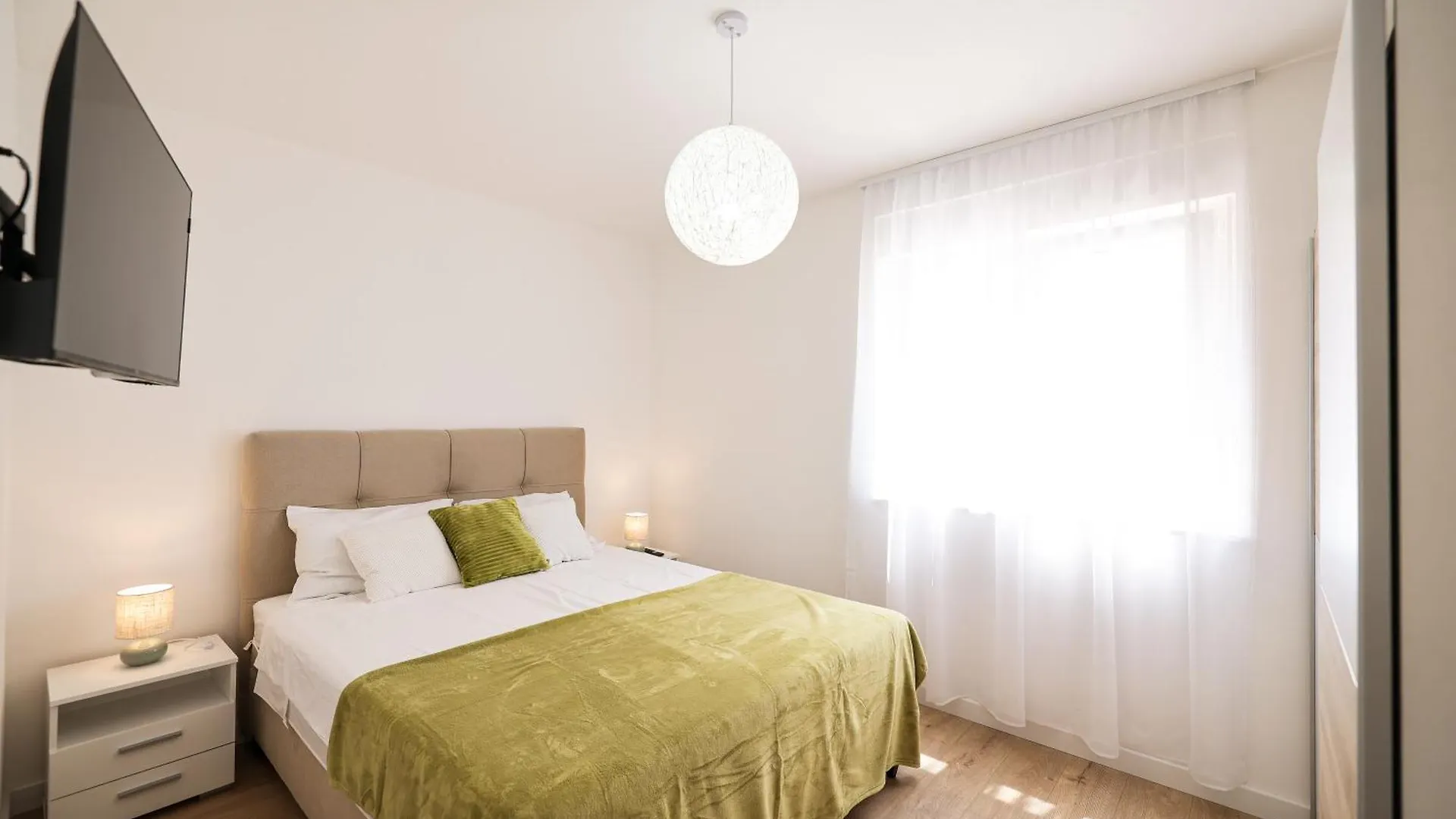 Diklo - Modern 2 Bedroom Apartments 자다르
